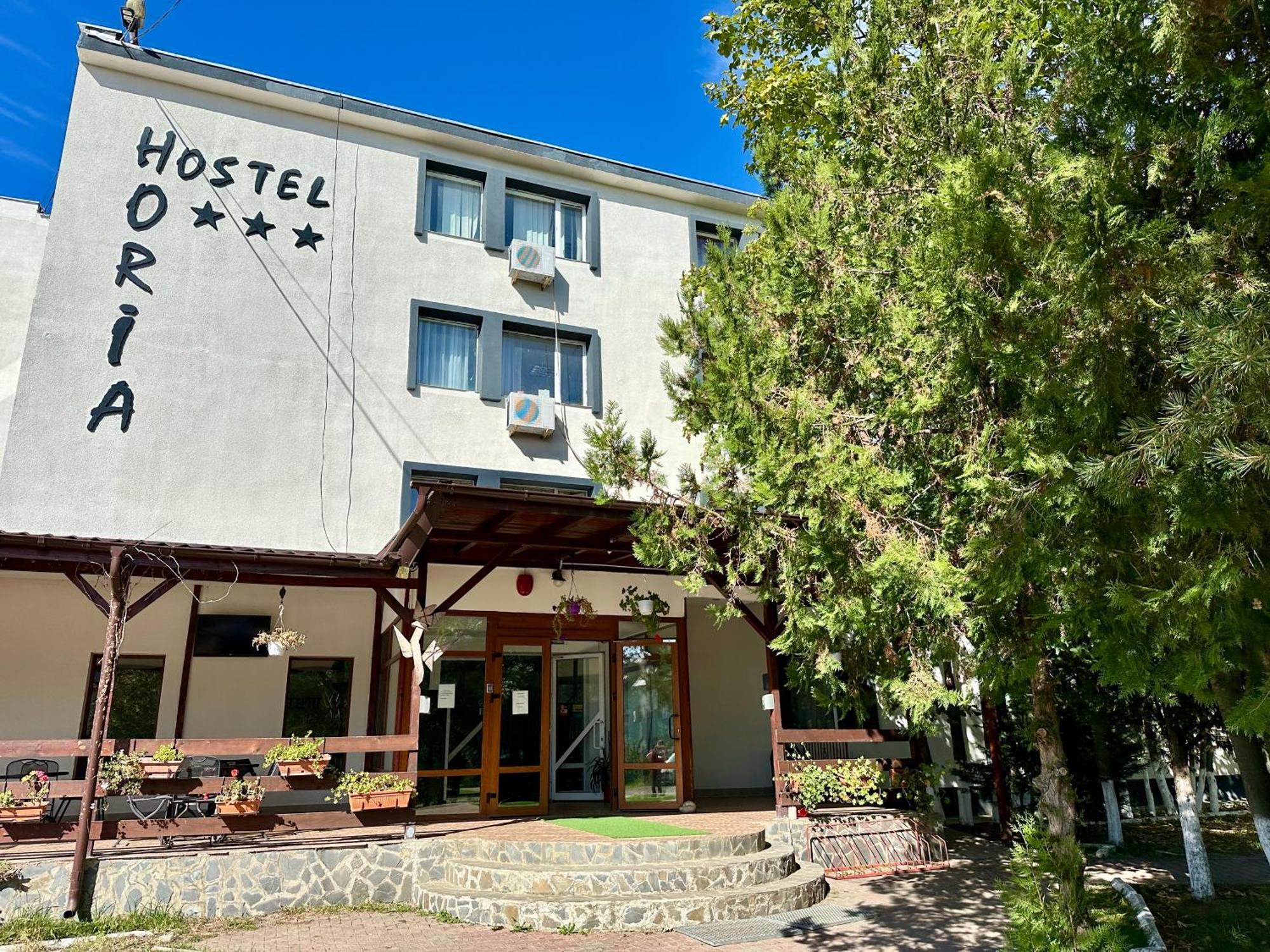 Hostel Horia Plopeni Eksteriør billede